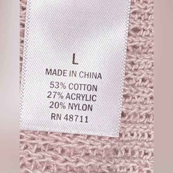 Ophelia Roe Light Pink V-Neck Women's Sweater (NWT) - Picture 9 of 9